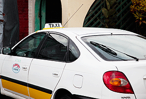 1346271609A-taxi-parking